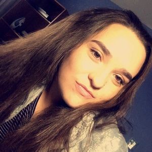 Meet your Posher, Michaela